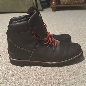 Men’s Ugg boots
